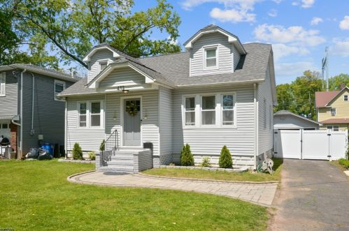 413 Dermody St, Roselle, NJ 07203-2322