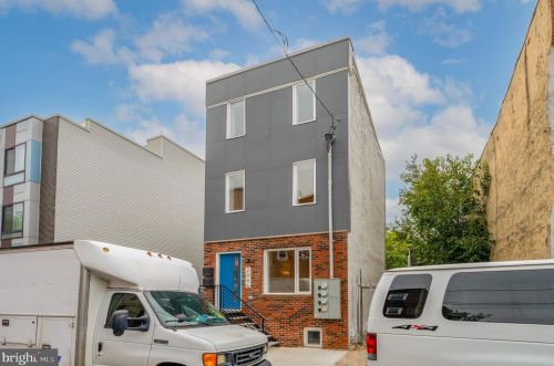 2046 3rd St, Philadelphia PA  19148-2643 exterior