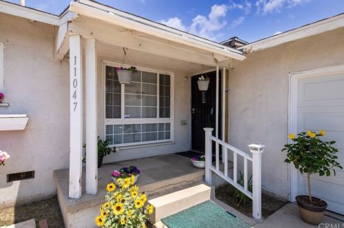 11047 Godoy St, Whittier, CA 90606-3055