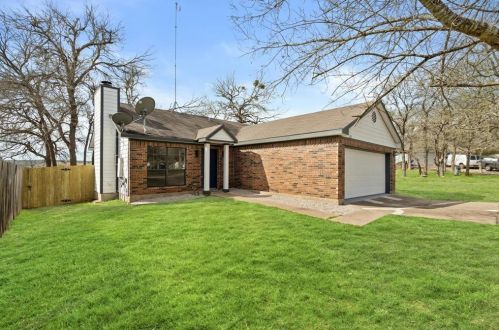 122 Mockingbird Cir, Lost Pines, TX 78612-3031