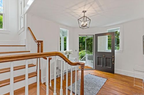 365 Elm Rd, Briarcliff NY  10510-2207 exterior