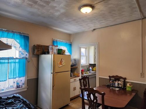 38 Atlantic Ave, Providence RI 02904-3249 exterior