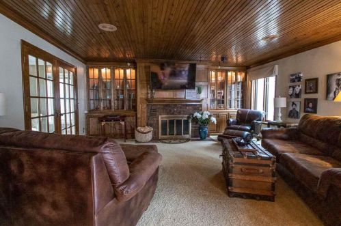 2084 Wintergreen Ct, Green Bay WI  54304-1946 exterior