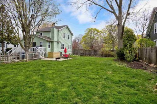 821 Evans St, Oshkosh, WI 54901-4042