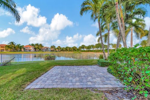 8771 Cobblestone Preserve Ct, Boynton Beach FL  33472-4430 exterior