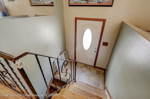 423 Birch Bark Dr, Bricktown, NJ 08723-4903