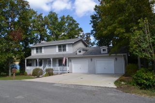 1122 Hileah Dr, Crossville, TN 38572-6121