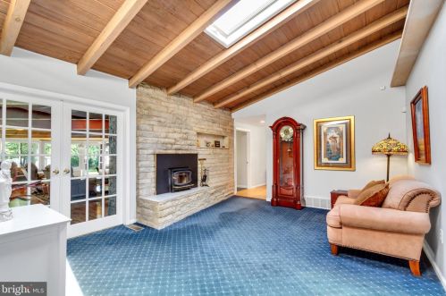 1014 Thomas Ave, Riverton NJ  08077-2321 exterior