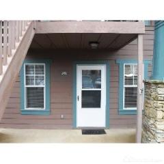 2703 Deermouse Way, Hendersonville NC  28792-7412 exterior