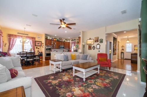 1115 Celebration Ave, Kissimmee FL 34747-4493 exterior