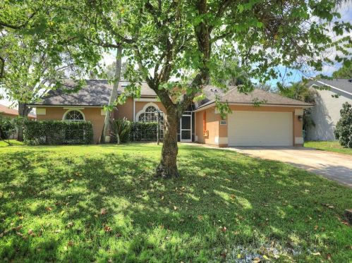 686 Carnival Ter, Sebastian, FL 32958-6564