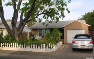 5717 Nona Way, Sacramento, CA 95824-1438