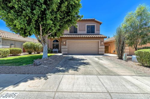 3165 Desert Ln, Gilbert, AZ 85234-1523