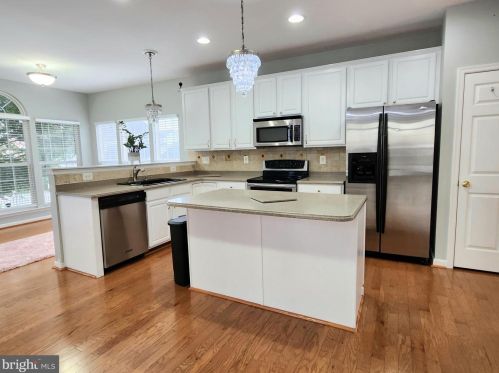 424 Prospect Hill Blvd, Charles Town WV  25414-5498 exterior