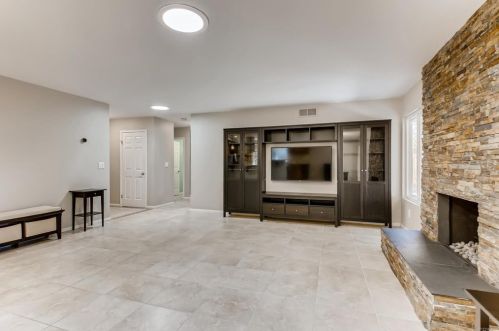 757 Honeydew Ln, Vista CA  92084-3115 exterior