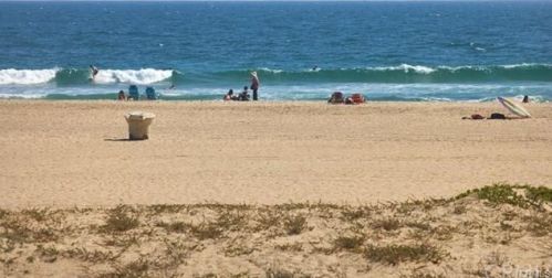 7304 Oceanfront, Newport Beach CA  92663-1727 exterior
