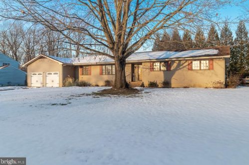 231 Hickory Dale Dr, Dover, DE 19901-1807