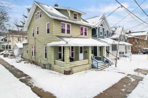 2273 Washington Ave, Madison, WI 53704-5209