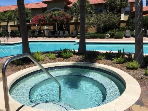 8920 Colonnades Ct, Bonita Springs, FL 34135-7843