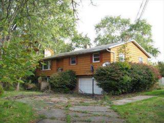 18677 Hunt Rd, Cleveland, OH 44136-8407