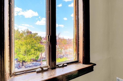 26-13 9th St, Long Island City NY  11102-3935 exterior