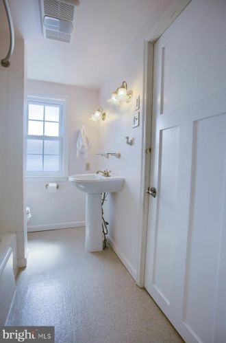 32 Big Spring Ave, North Newton PA  17241-1402 exterior