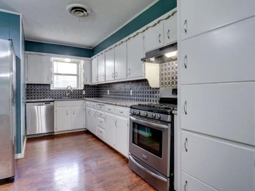 1225 Hillcrest St, Denton TX  76201-2412 exterior