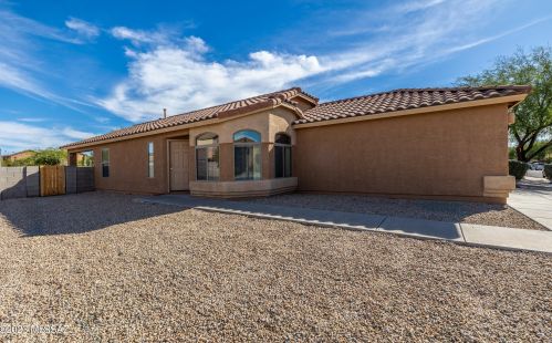 8403 Otis Dr, Tucson, AZ 85747-0903