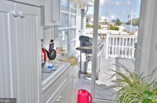 78 Moorage Ave, Berkeley Township NJ 08721-1836 exterior