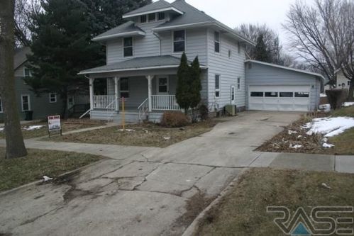 312 6th St, Jasper, MN 56144-1005