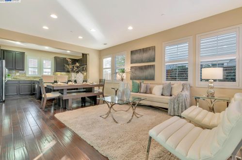 5868 Flora Cmn, Livermore, CA 94551-5417