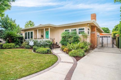 2647 Petaluma Ave, Long Beach CA  90815-1610 exterior