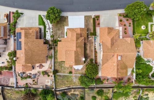 5166 Via Malaguena, Oceanside CA  92057-2636 exterior