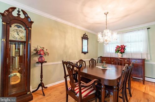 1113 Roeloffs Rd, Yardley PA  19067-4514 exterior