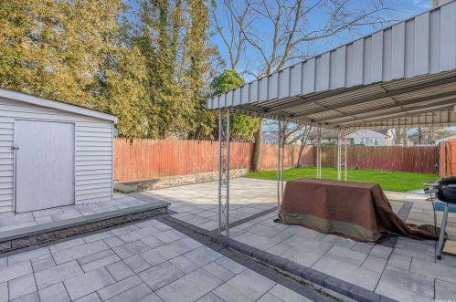 1147 Bellmore Rd, North Bellmore NY  11710-3701 exterior