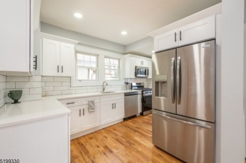 505 Drake Ave, Roselle NJ  07203-1415 exterior