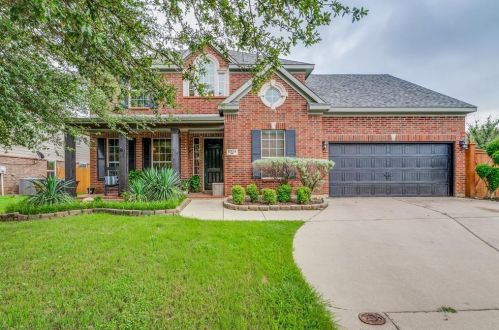 5329 Molasses Dr, Fort Worth, TX 76179-8166