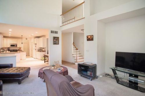 3 Swallow Tail Ct, Jackson Twp NJ  08527-2872 exterior