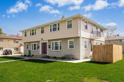 7421 Fernwood Cir, Milwaukee, WI 53219-3957