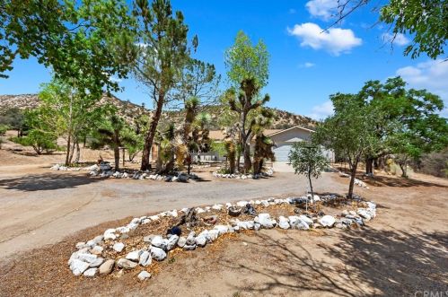 3530 Whispering Pines Rd, Wrightwood, CA 92397-9665