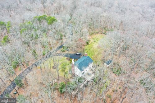 5550 Wide Oak Ct, Woodbridge VA  22192-6036 exterior