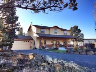 67143 Fryrear Rd, Bend OR  97701-9194 exterior