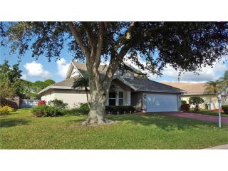 3801 71st Ter, Sarasota, FL 34243-5166
