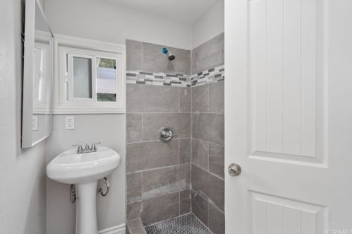 9648 Prichard St, Bellflower CA  90706-3031 exterior