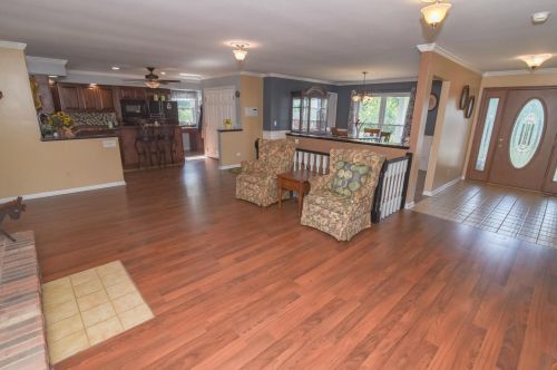 8883 Valley Circle Dr, Florence KY  41042-9523 exterior