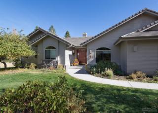 61140 Minaret Cir, Bend, OR 97702-1987