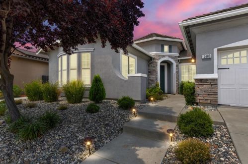 12409 Canyonlands Dr, Rancho Cordova, CA 95742-7712