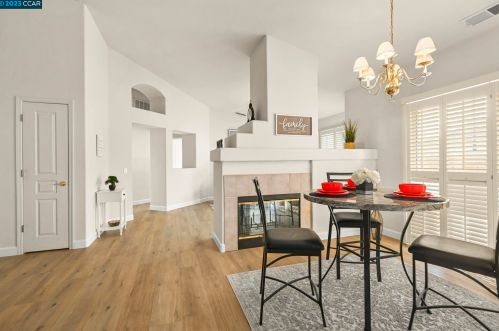 373 Bartlett Ln, Vacaville CA  95687-3128 exterior