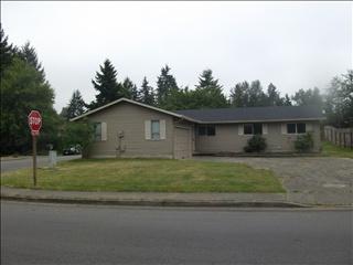 12319 216th St, Kent, WA 98031-2274