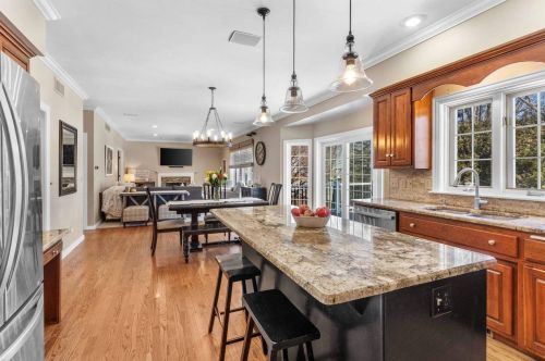 1775 Royal Crown Ct, Green Bay, WI 54313-4344